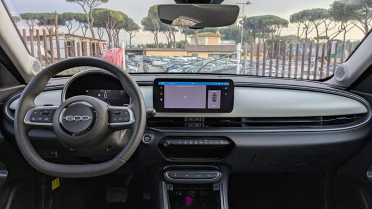 Fiat 600 1.2 hybrid La Prima II 110cv auto (5)