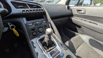 Peugeot 3008 BlueHDi 120 S&S Allure (11)