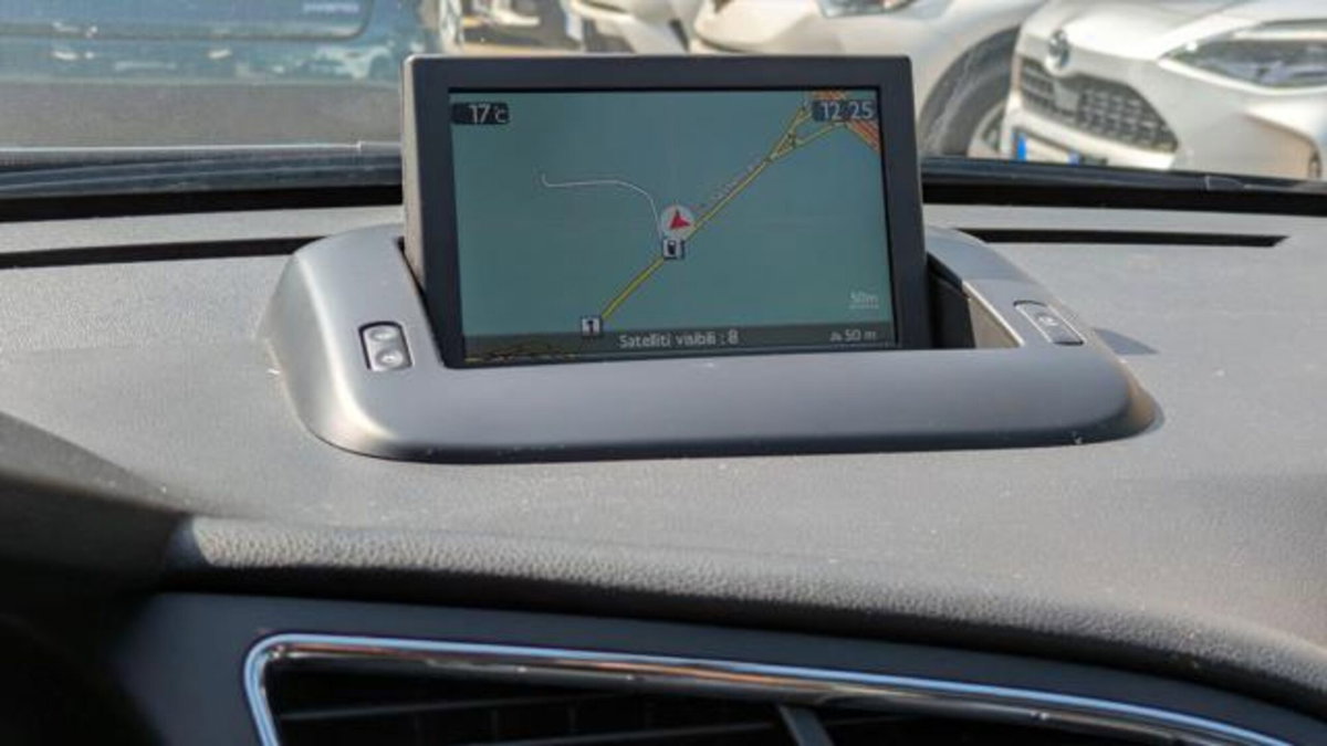 Peugeot 3008 BlueHDi 120 S&S Allure (13)