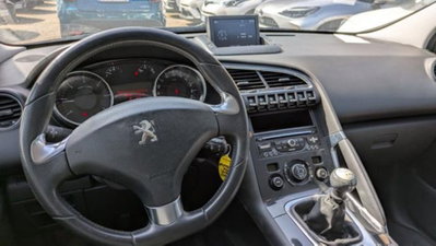 Peugeot 3008 BlueHDi 120 S&S Allure (7)