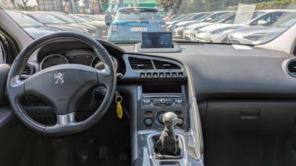 Peugeot 3008 BlueHDi 120 S&S Allure (8)
