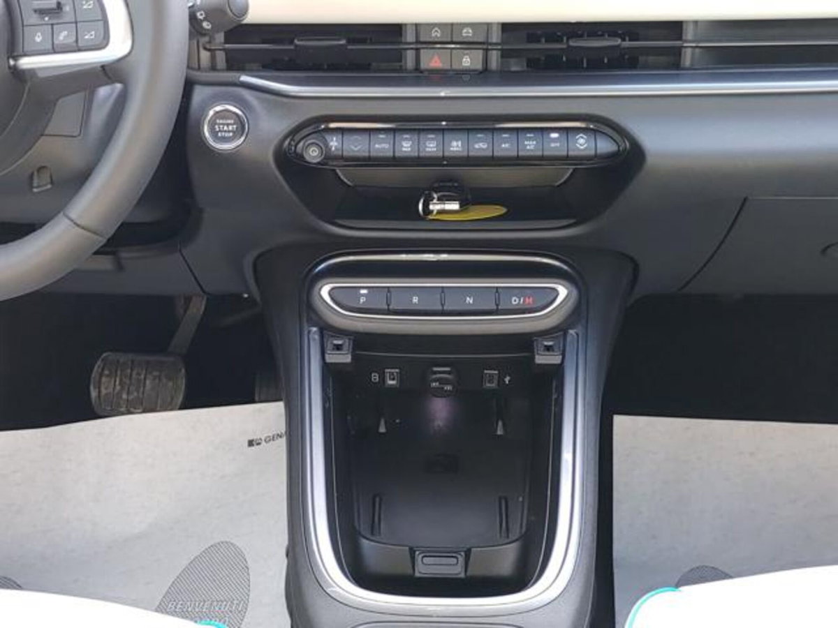 Fiat 600 1.2 hybrid La Prima II 110cv auto (12)