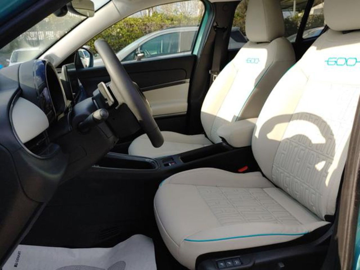 Fiat 600 1.2 hybrid La Prima II 110cv auto (19)