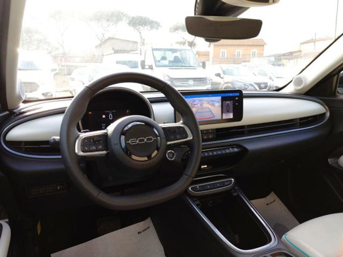 Fiat 600 1.2 hybrid La Prima II 110cv auto (7)