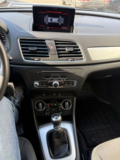 Audi Q3 2.0 TDI 120 CV Business (15)