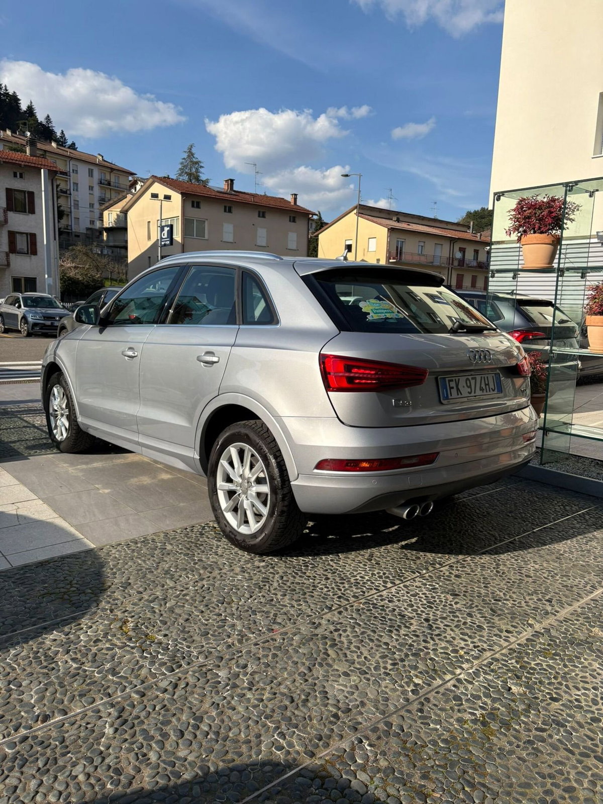 Audi Q3 2.0 TDI 120 CV Business (4)
