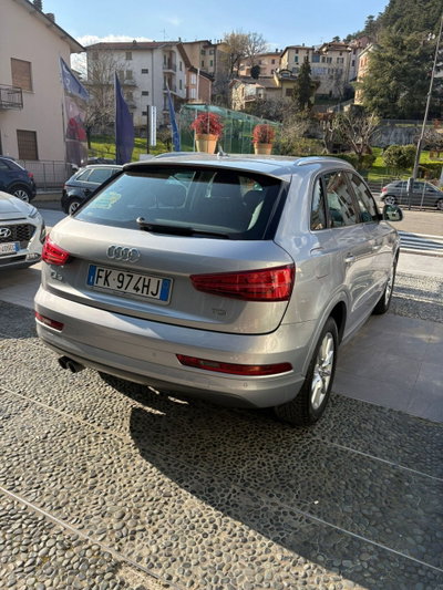 Audi Q3 2.0 TDI 120 CV Business (5)