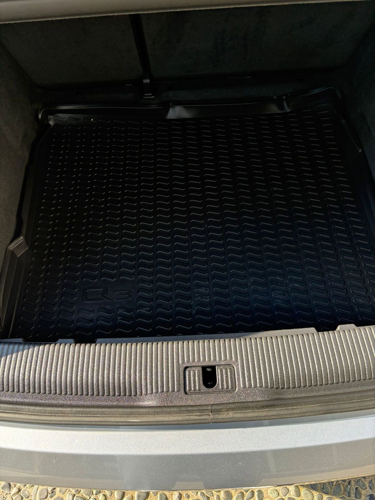 Audi Q3 2.0 TDI 120 CV Business (9)