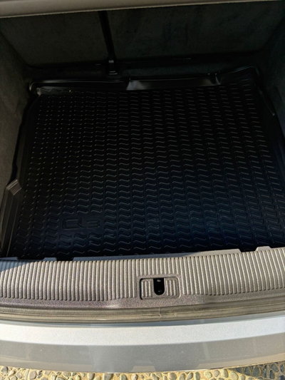 Audi Q3 2.0 TDI 120 CV Business (9)