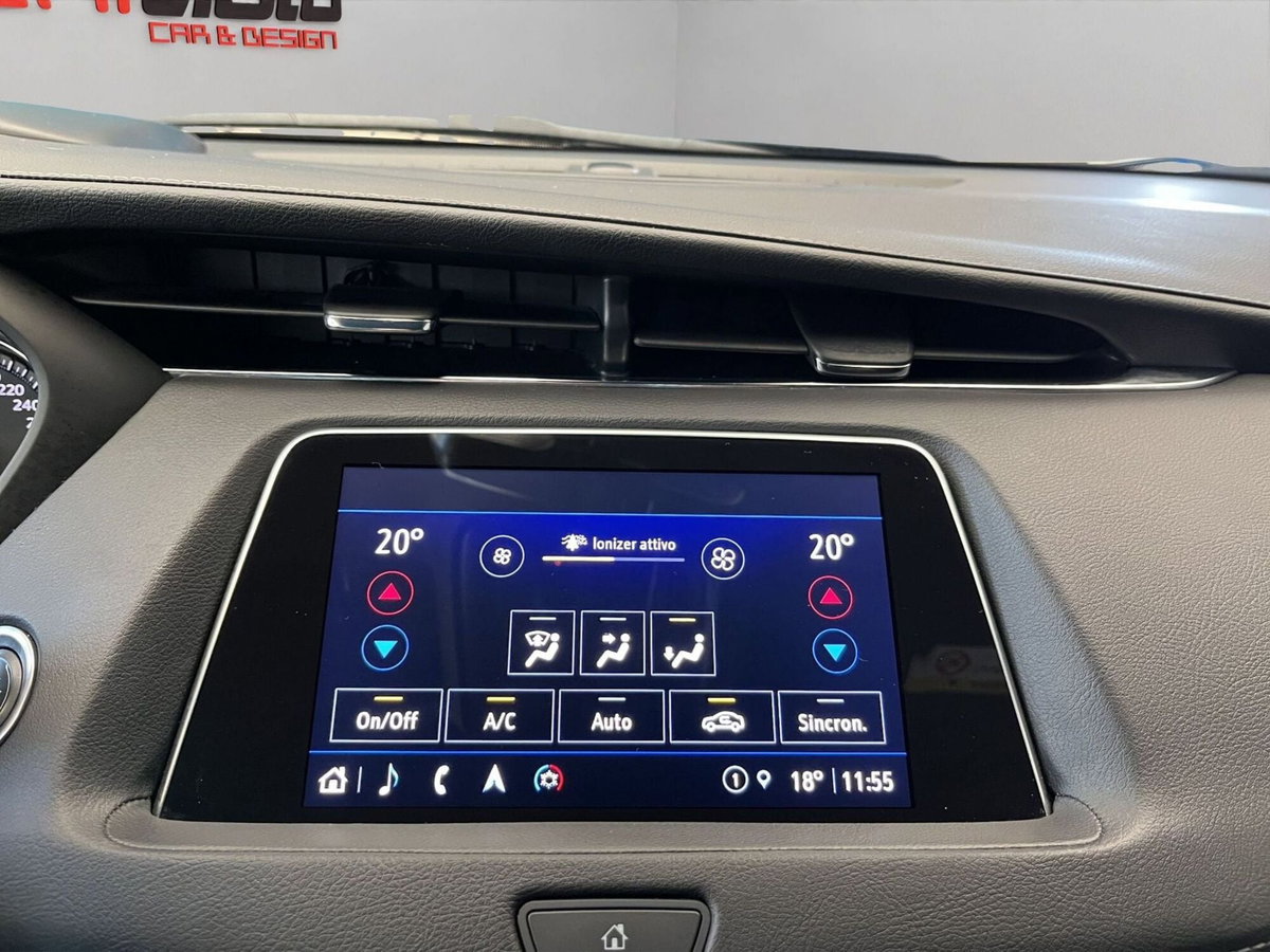 Cadillac XT4 XT4 350 TD AWD Premium Luxury (19)
