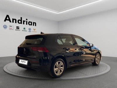 Volkswagen Golf 1.0 eTSI EVO DSG Life (3)