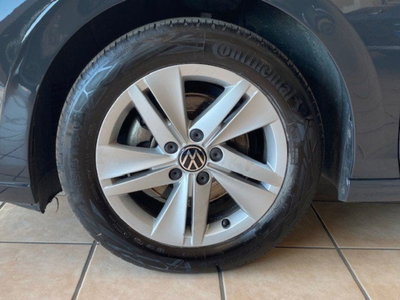 Volkswagen Golf 1.0 eTSI EVO DSG Life (5)