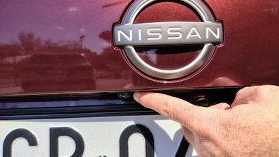 Nissan Juke 1.0 dig-t Tekna 114cv (19)