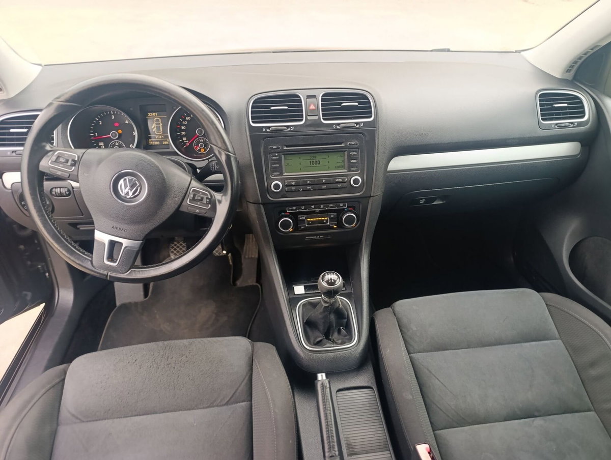 Volkswagen Golf 1.6 TDI DPF 5p. BlueMotion (7)