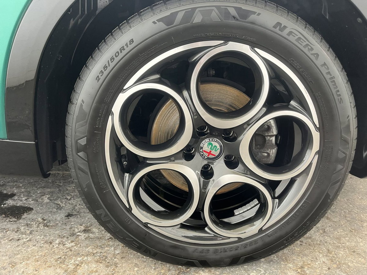 Alfa Romeo Tonale 1.6 Ti 130cv tct6 (18)