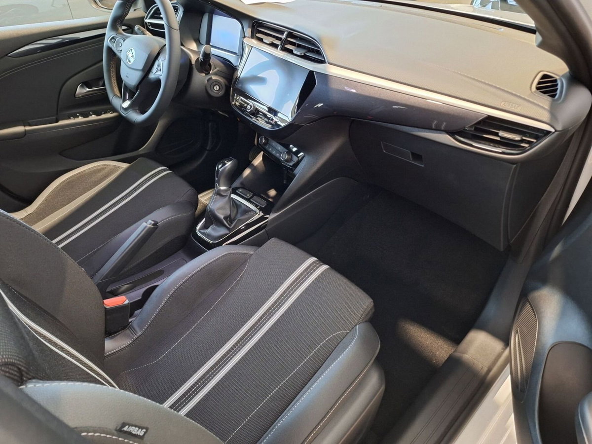 Opel Corsa 1.2 100 CV GS Line (9)