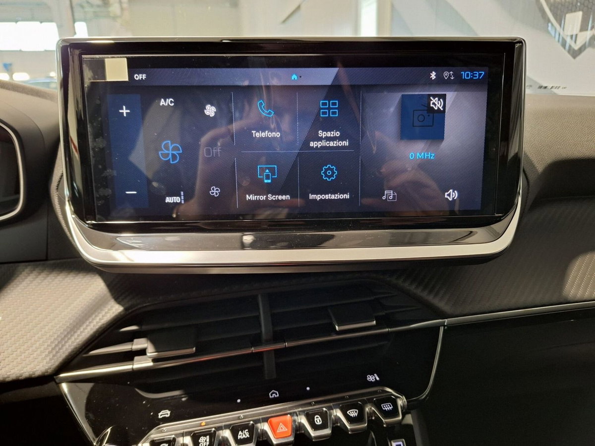 Peugeot 2008 motore elettrico 136 CV Allure Pack (12)