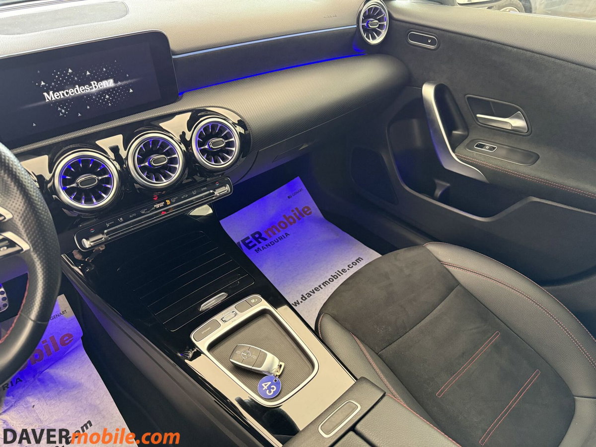 Mercedes-Benz Classe A 180 d Premium (13)