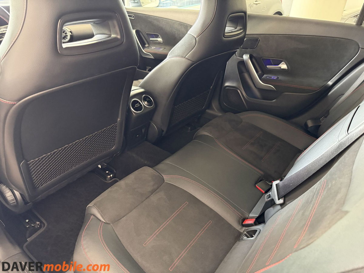 Mercedes-Benz Classe A 180 d Premium (7)