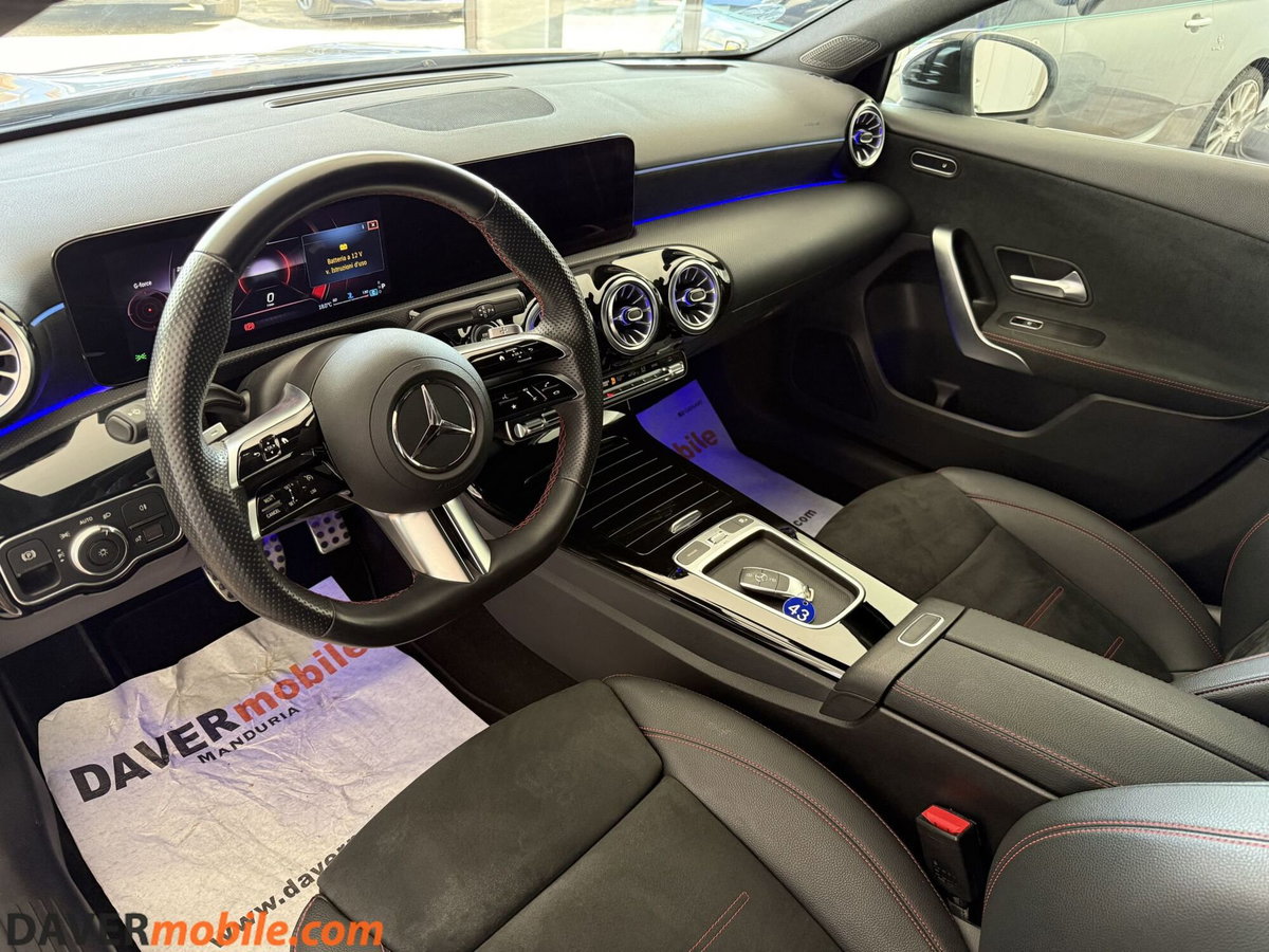 Mercedes-Benz Classe A 180 d Premium (9)