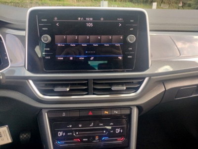 Volkswagen T-Roc 1.0 tsi Style 115cv (16)