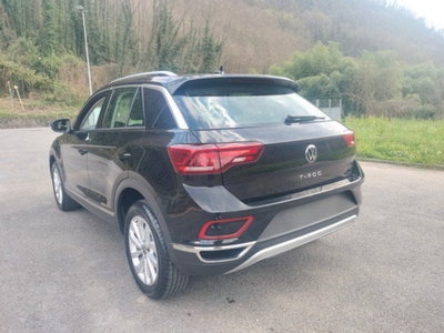 Volkswagen T-Roc 1.0 tsi Style 115cv (8)