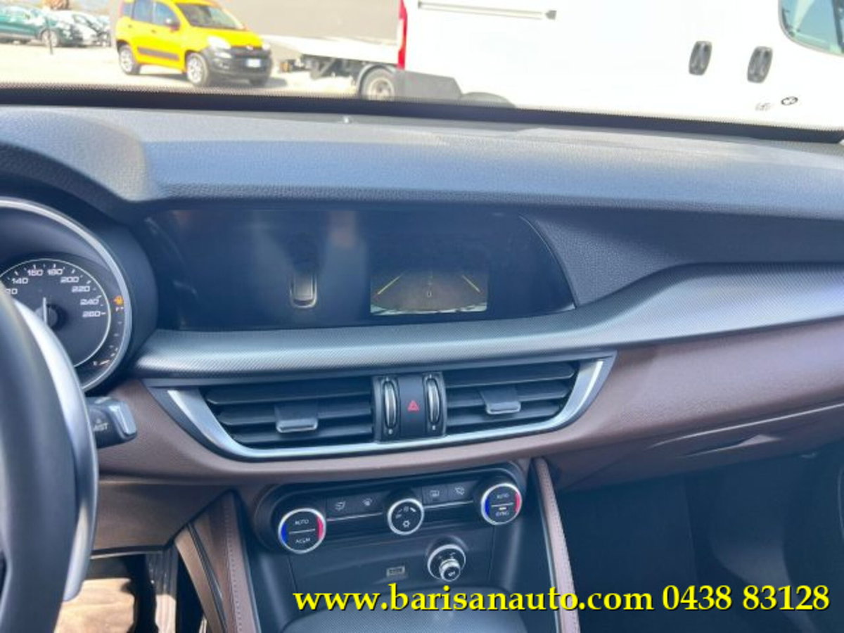 Alfa Romeo Stelvio Stelvio 2.2 Turbodiesel 210 CV AT8 Q4 Executive (10)