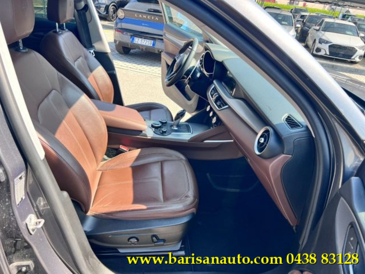 Alfa Romeo Stelvio Stelvio 2.2 Turbodiesel 210 CV AT8 Q4 Executive (6)