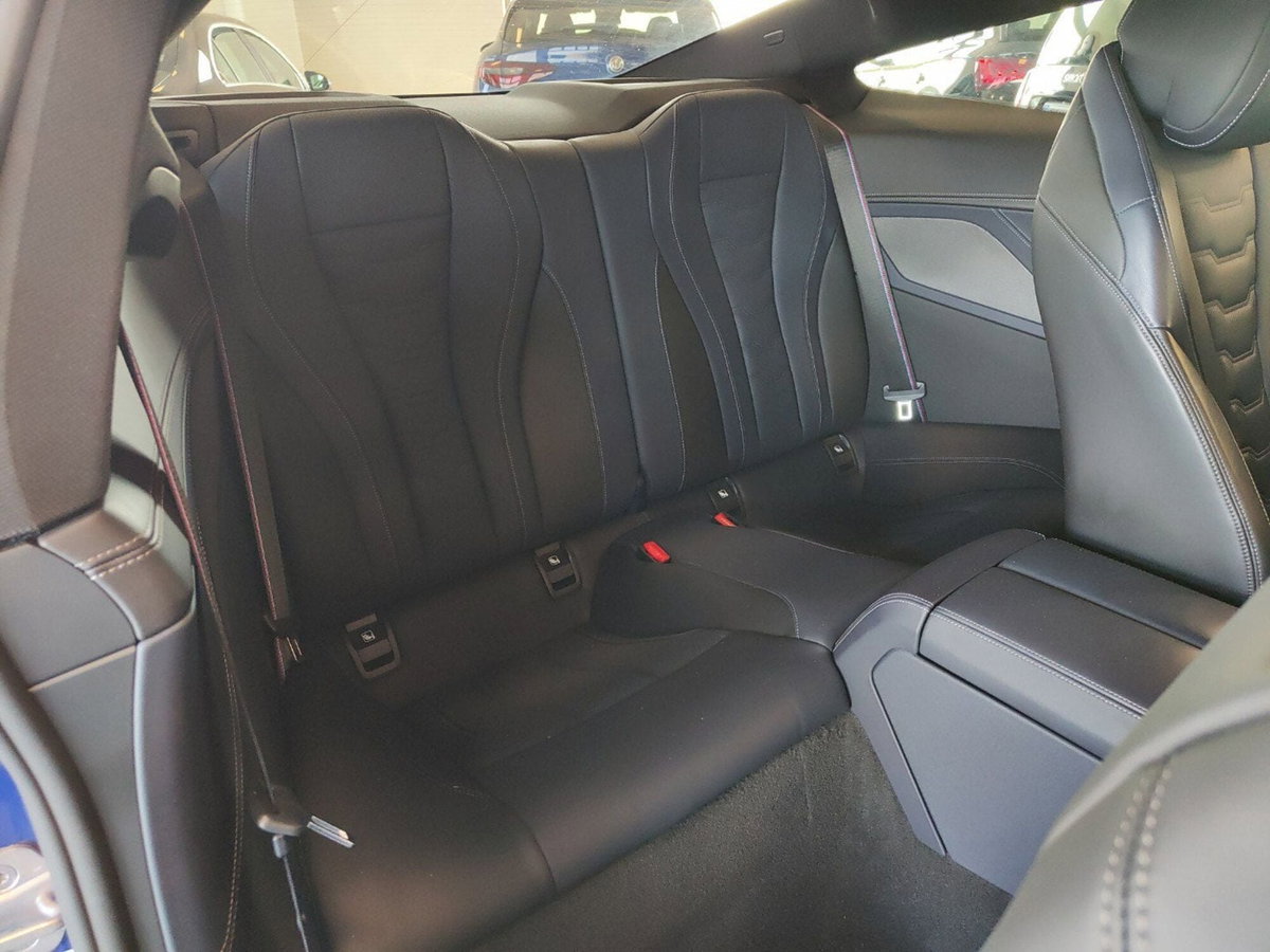 BMW Serie 8 Coupé 840d 48V xDrive (7)