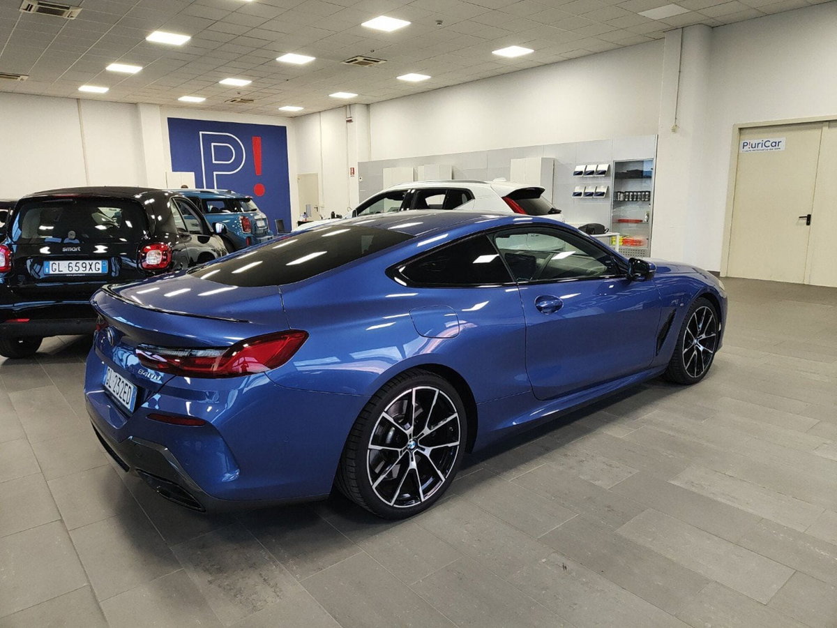 BMW Serie 8 Coupé 840d 48V xDrive (8)