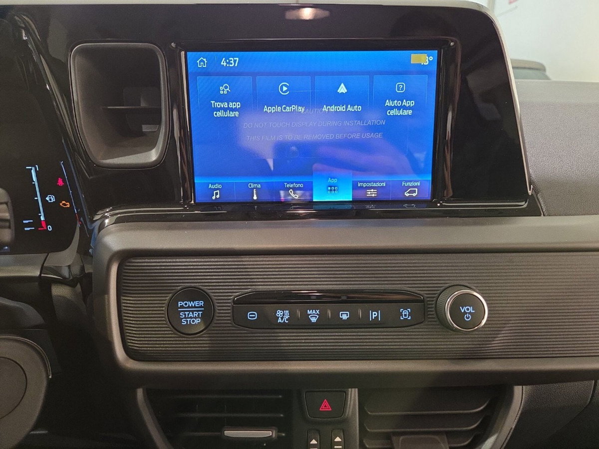 Ford Tourneo Courier 1.0 ecoboost 125cv Titanium powershift (17)
