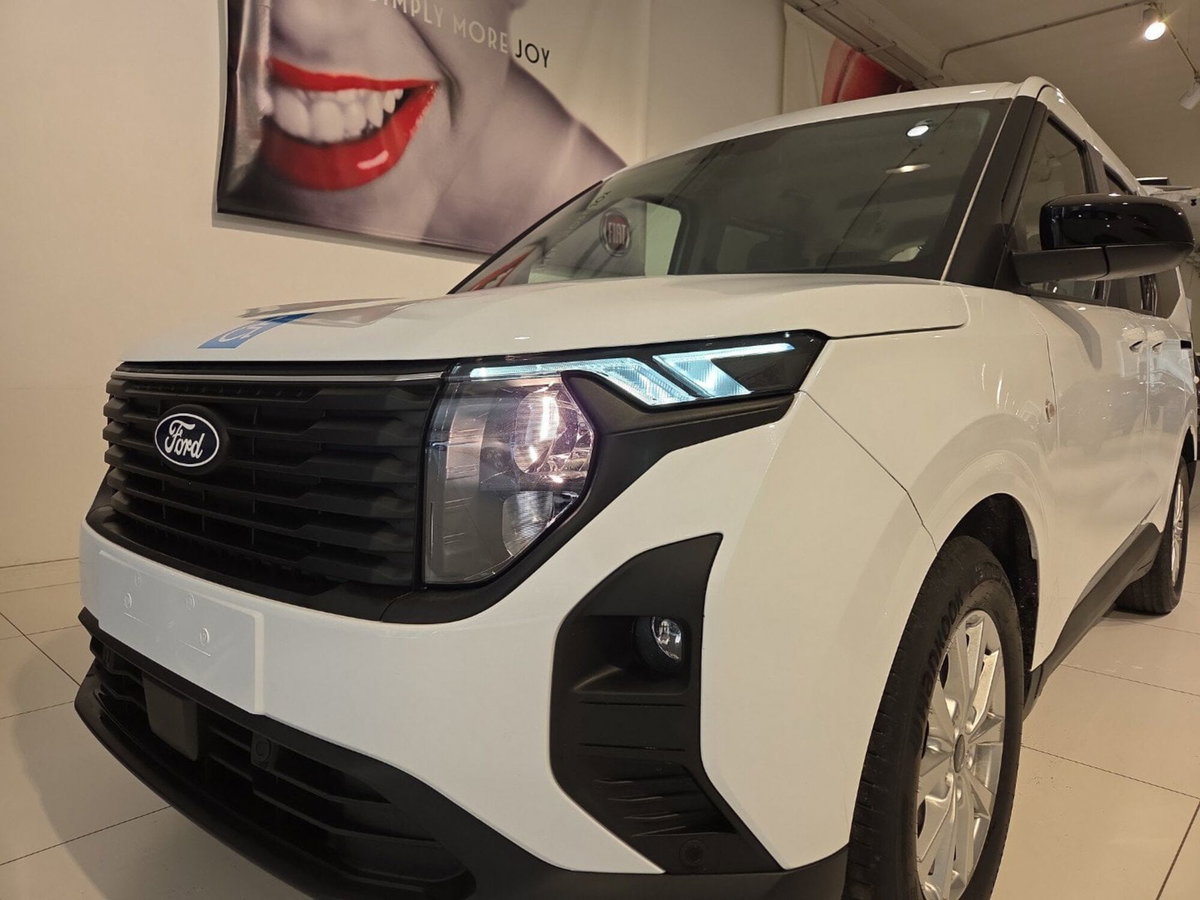Ford Tourneo Courier 1.0 ecoboost 125cv Titanium powershift (19)