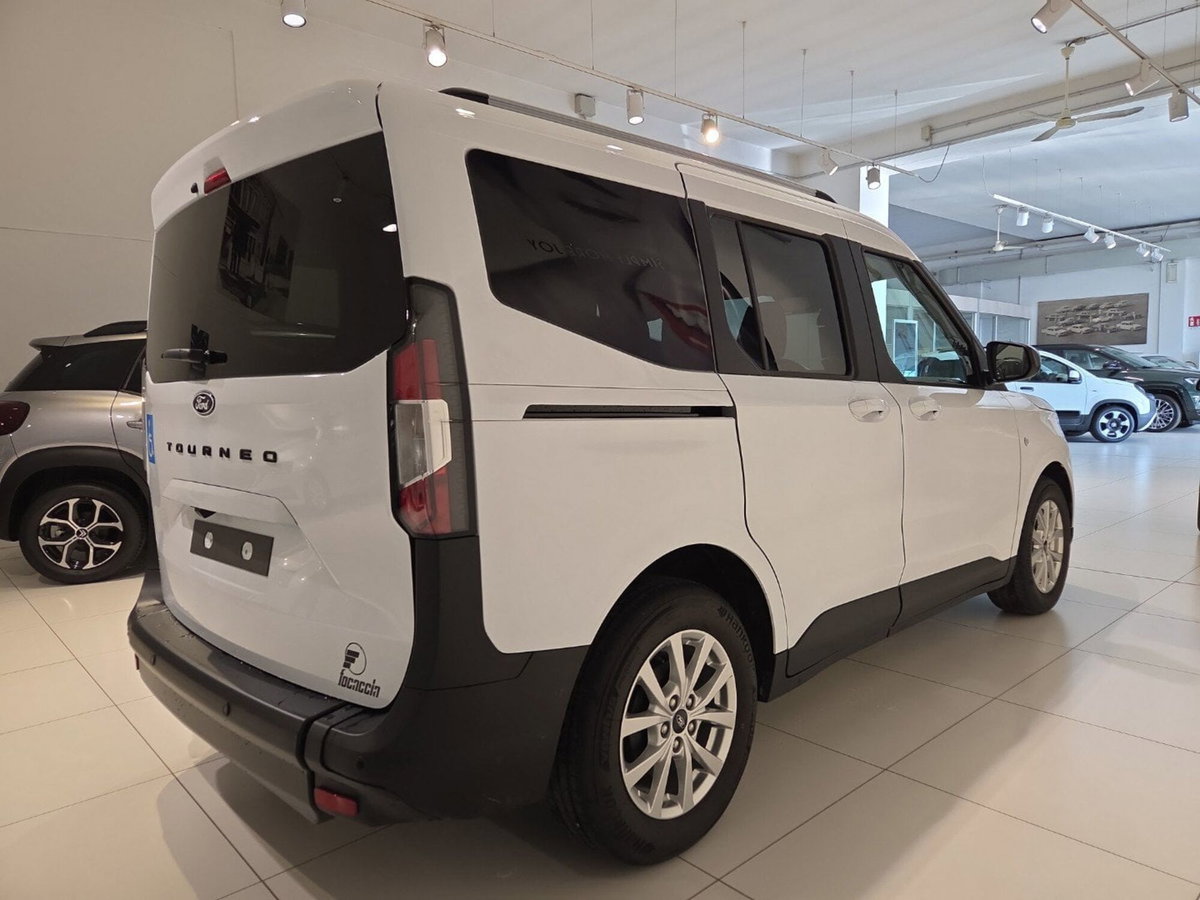 Ford Tourneo Courier 1.0 ecoboost 125cv Titanium powershift (7)
