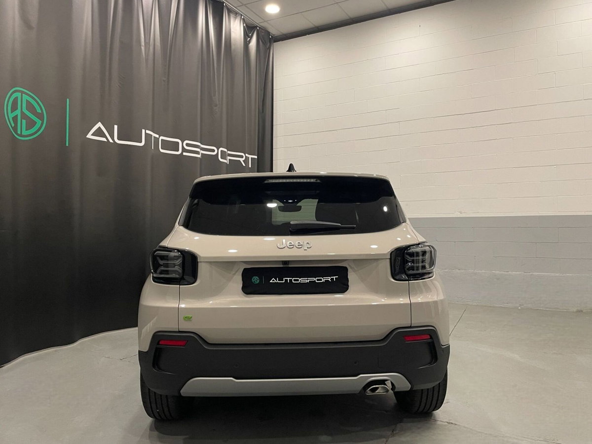 Jeep Avenger 1.2 turbo e-hybrid mhev Summit fwd 110cv edct6 (5)