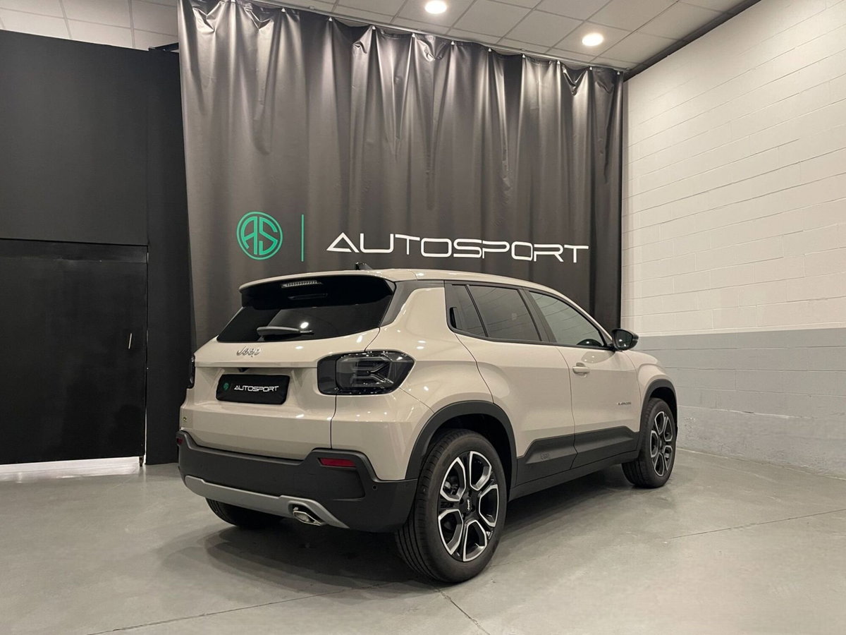 Jeep Avenger 1.2 turbo e-hybrid mhev Summit fwd 110cv edct6 (7)