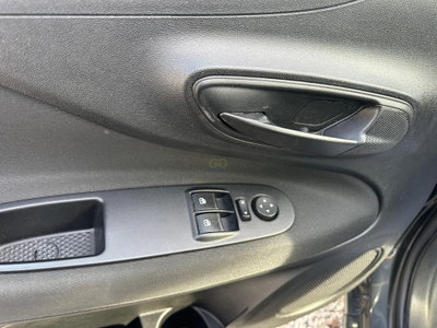 Fiat Punto 1.2 8V 5 porte Street (11)
