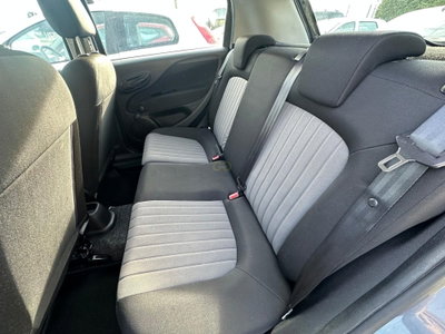 Fiat Punto 1.2 8V 5 porte Street (12)