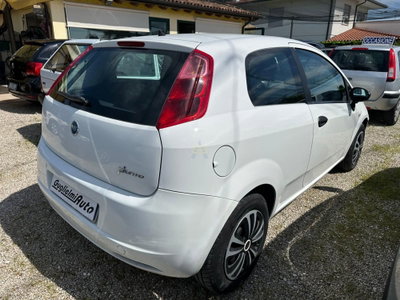 Fiat Grande Punto 1.3 MJT 75 CV 3 porte (6)