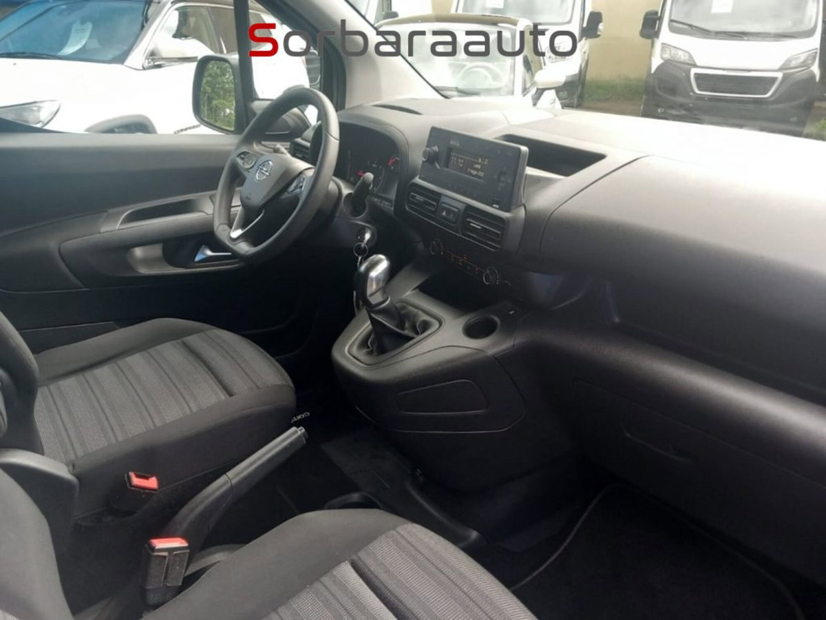 Opel Combo Furgone Cargo 1.5 Diesel 100CV S&S PL-DC 850kg Essentia (19)