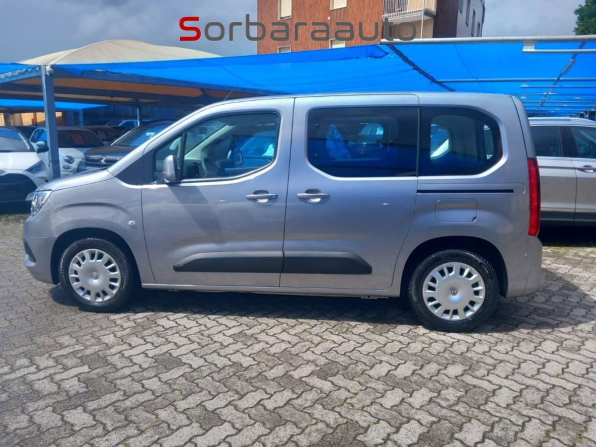Opel Combo Furgone Cargo 1.5 Diesel 100CV S&S PL-DC 850kg Essentia (3)