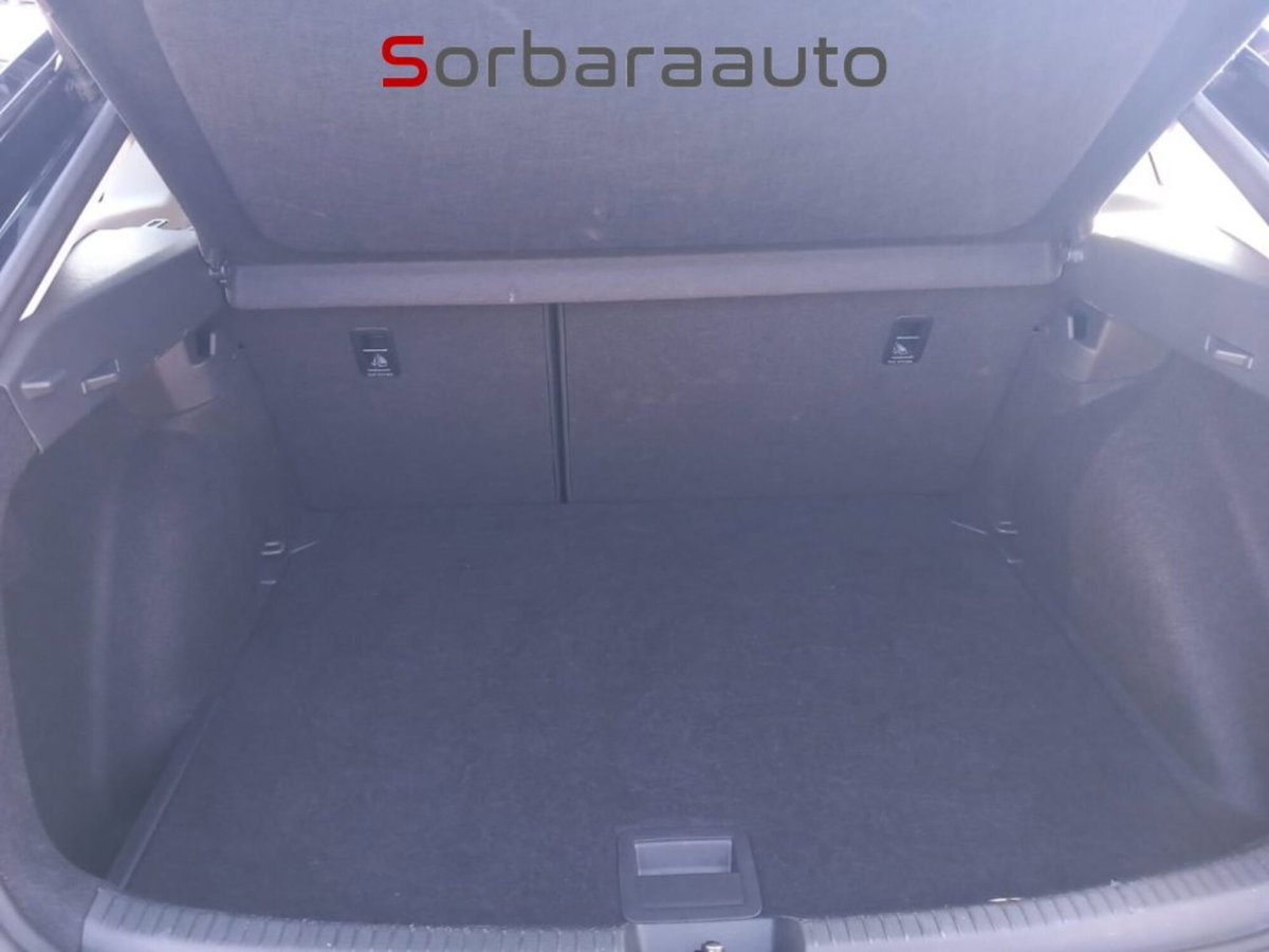 Volkswagen Taigo 1.0 tsi Life 115cv (10)