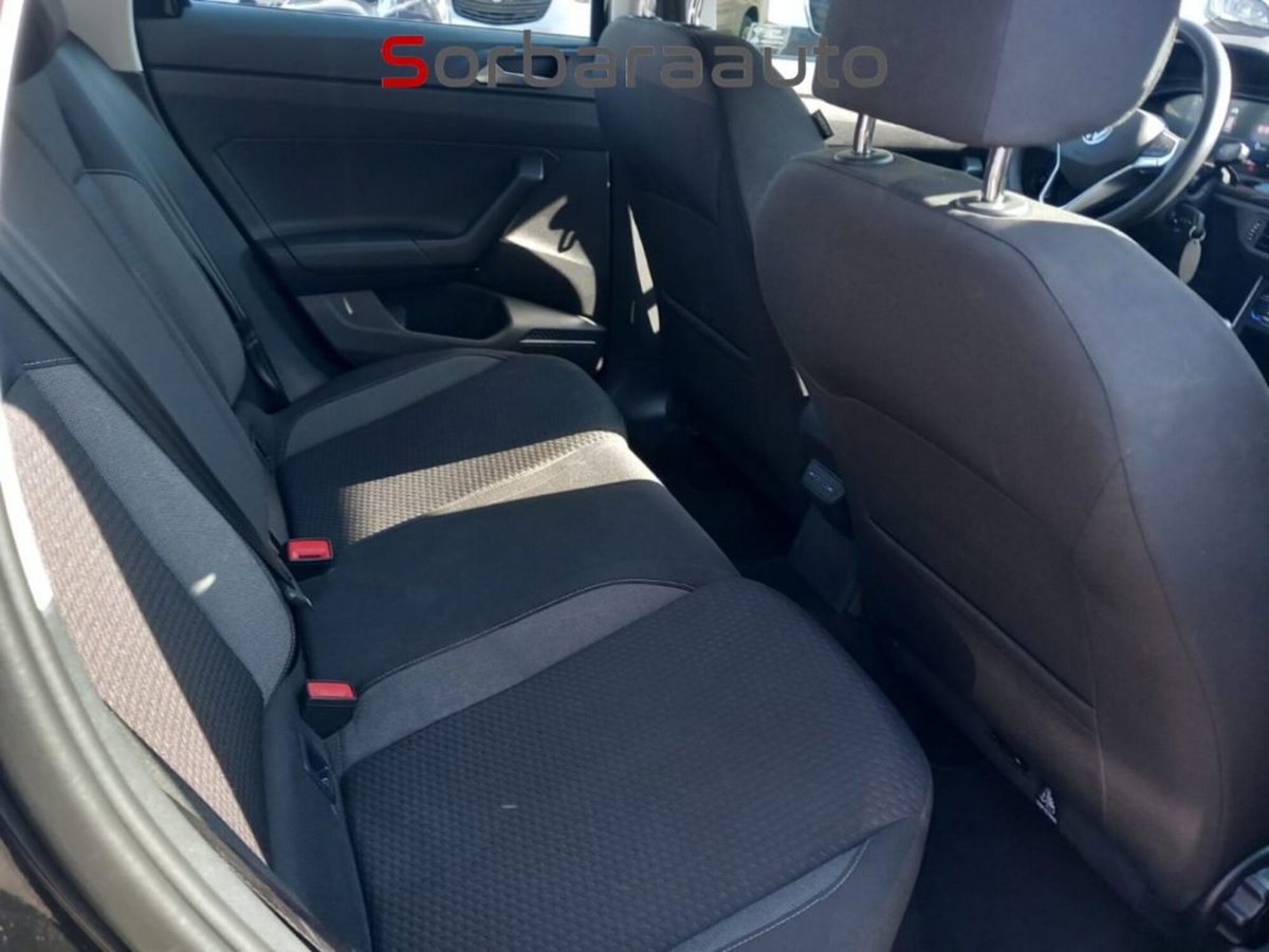 Volkswagen Taigo 1.0 tsi Life 115cv (14)
