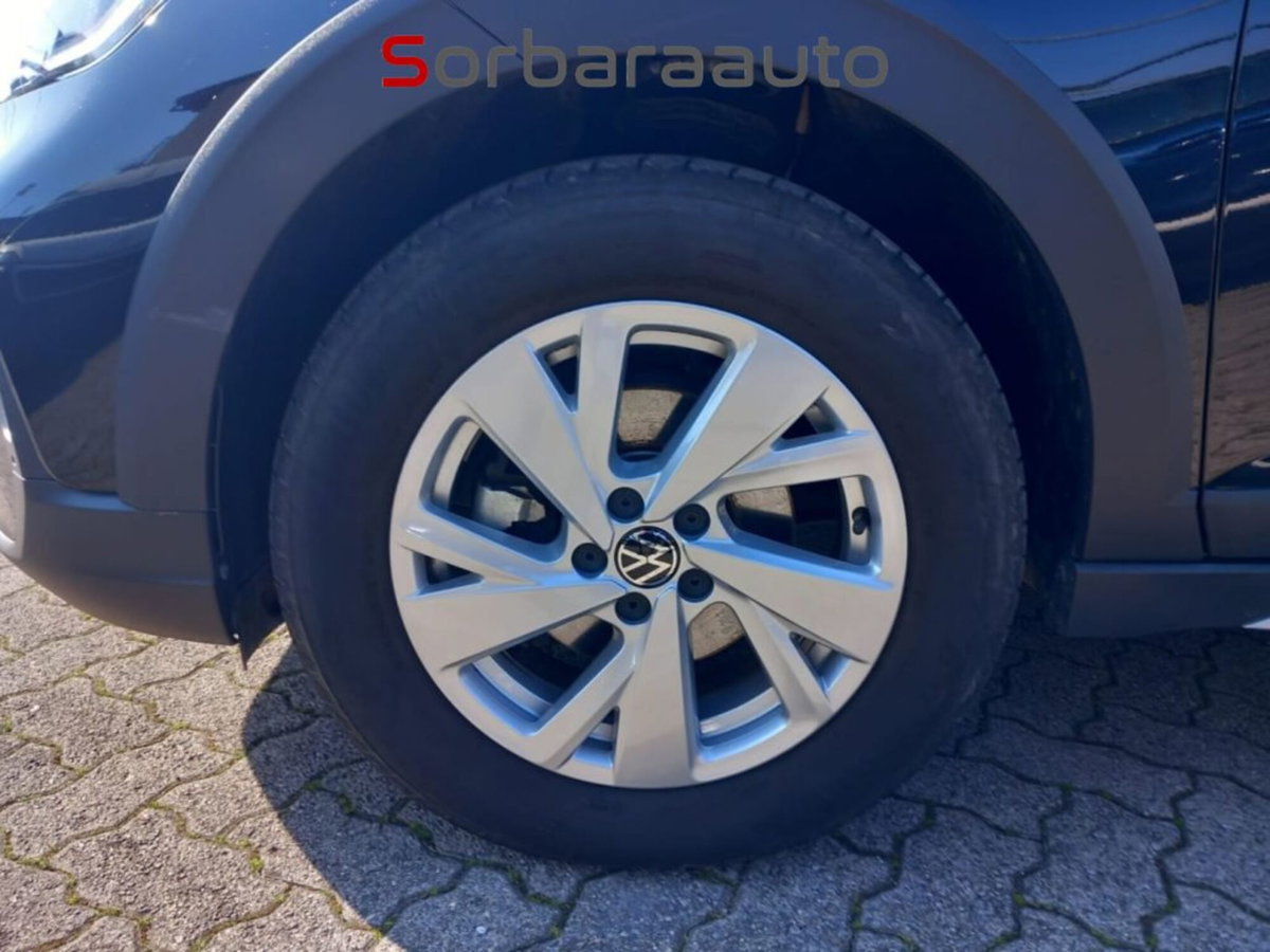 Volkswagen Taigo 1.0 tsi Life 115cv (8)