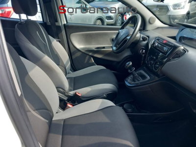 Lancia Ypsilon 1.2 69 CV 5 porte Silver (15)