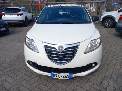 Lancia Ypsilon 1.2 69 CV 5 porte Silver (7)