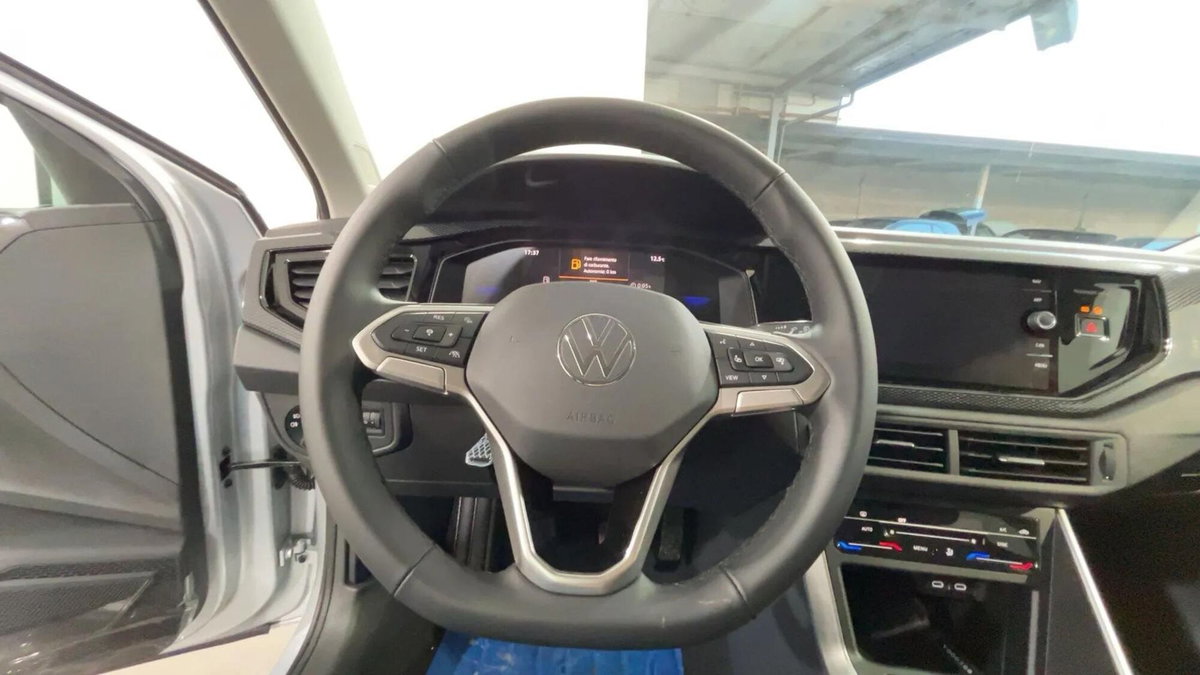 Volkswagen Taigo 1.0 tsi Edition 95cv (3)