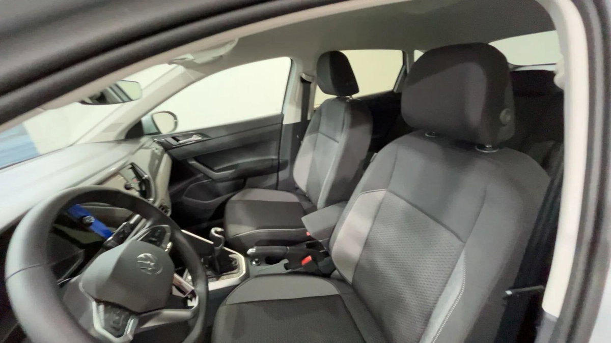 Volkswagen Taigo 1.0 tsi Edition 95cv (7)