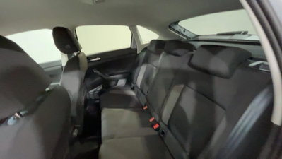 Volkswagen Taigo 1.0 tsi Edition 95cv (8)