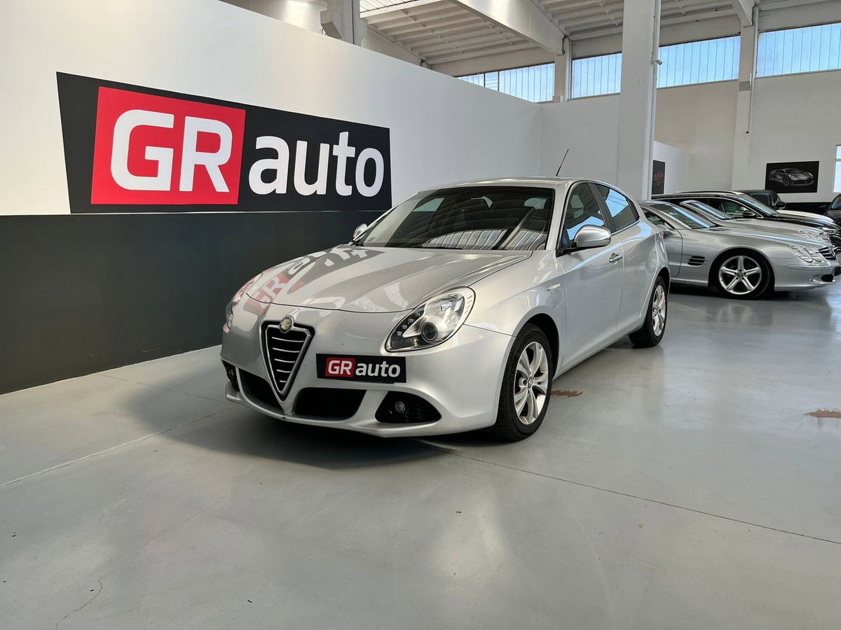 Alfa Romeo Giulietta 1.6 JTDm-2 Exclusive (2)