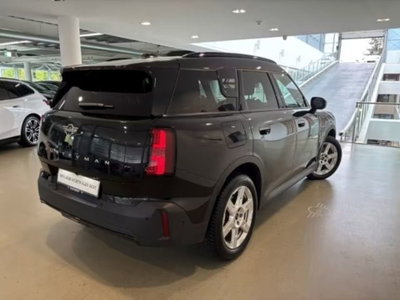 MINI Mini Countryman 2.0 Cooper D Essential Countryman (2)